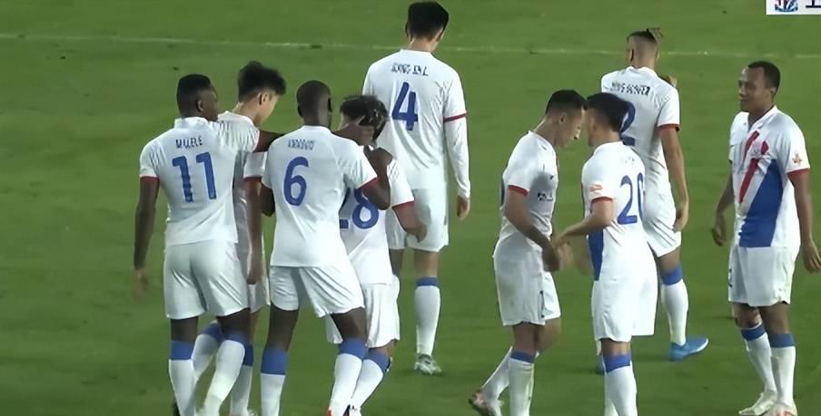 申花门将多次现神扑,上海申花门将豪言壮志