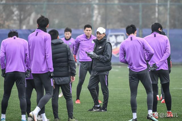 中国男足主帅下课,45岁前中超名帅下课