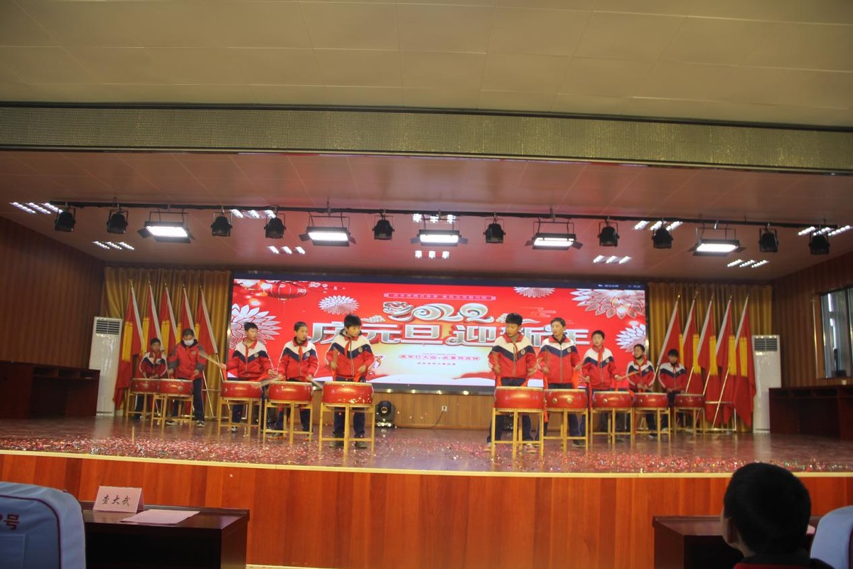 元旦万象更新的句子,万象更新迎新春元旦快乐