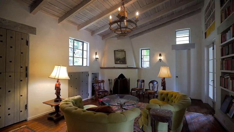 回味旧金山探访成功者的庄园,一种窗口令艾尔卡彭等囚犯备受折磨