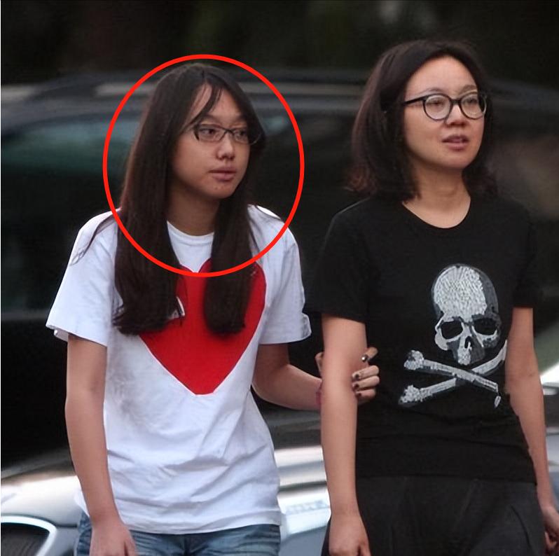 内娱“关系户”现原型，吴刚陈凯歌儿子，张光北闫妮闺女资源爆炸