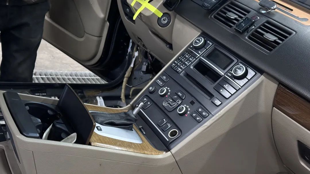 80年沃尔沃xc90出售,08款沃尔沃xc90二手多少钱