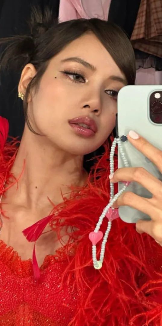 blackpink四人为什么解散了,blackpink四人要解散了吗