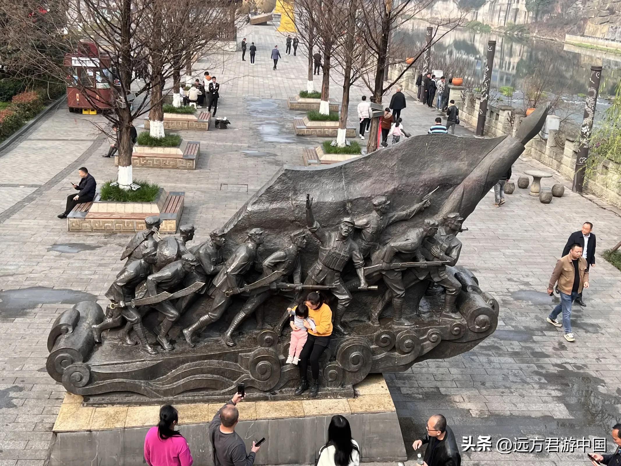 中国公认四大名酒茅台,贵州茅台镇到底有多富