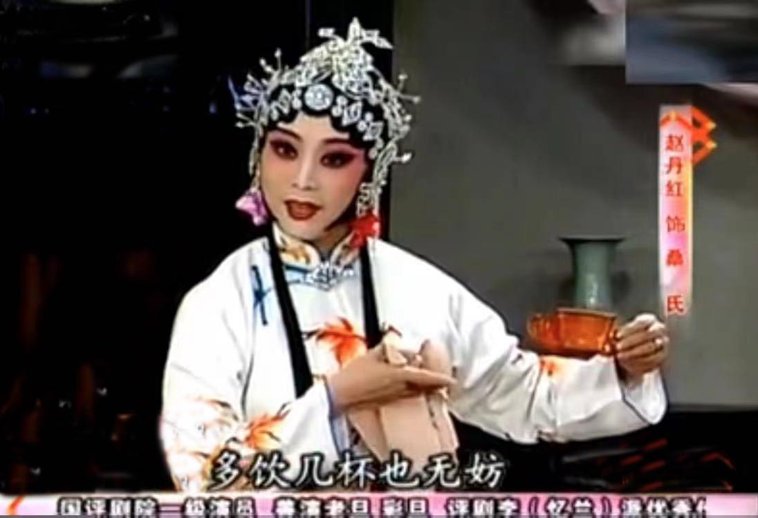 李忆兰徒弟申素娟,新凤霞和李忆兰是同门师姐妹吗