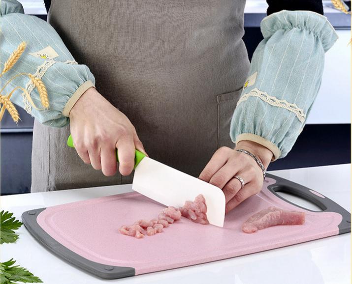 菜板发霉“黑乎乎”怎么办？教你正确的做法，立马干净如新