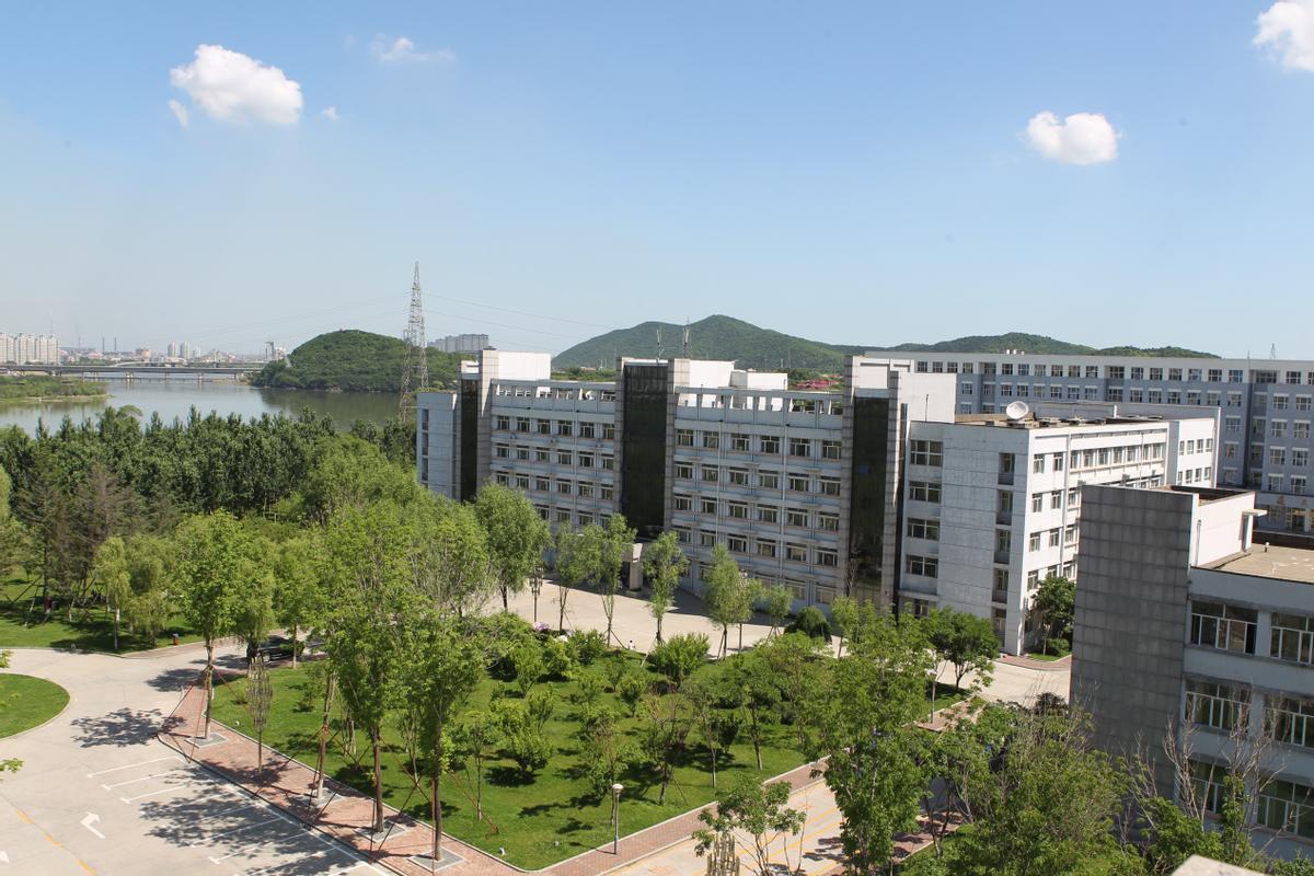 东华西华南华北华四所大学比较,东华南华西华北华哪个大学好