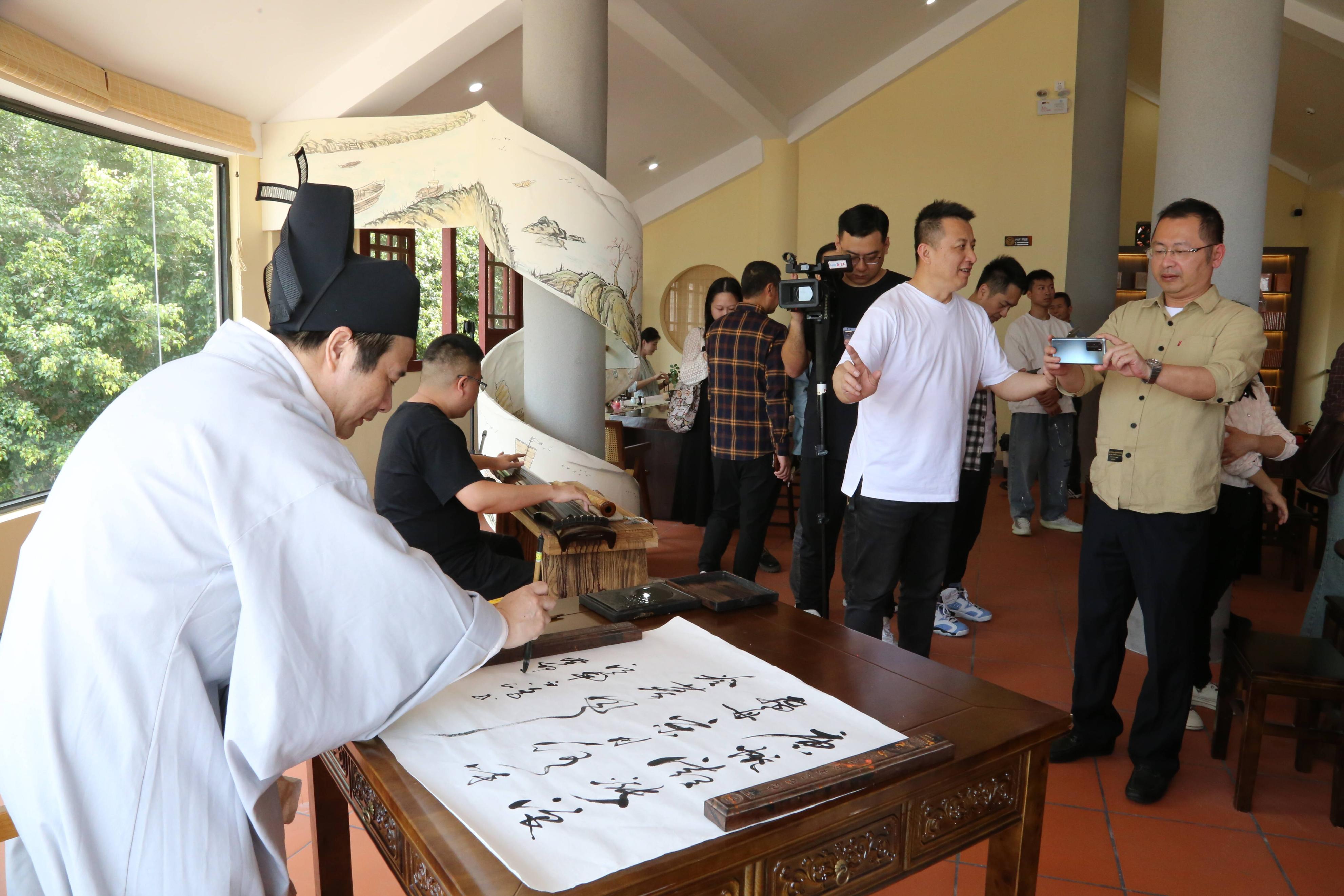 石狮市开业,石狮泰禾广场新书店