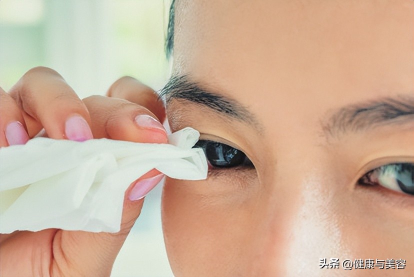 夏天容易出汗脱妆？6个技巧助你轻松应对