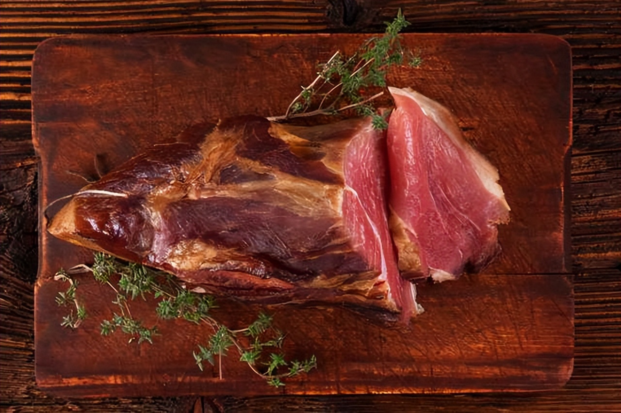 老人不吃肉寿命长吗,82岁的老人骨折适合吃什么