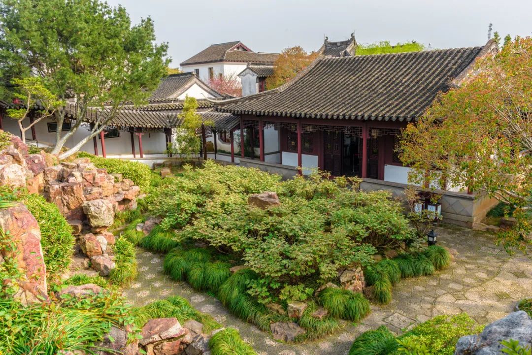 常熟银湖园林古典别墅,常熟四大私家园林