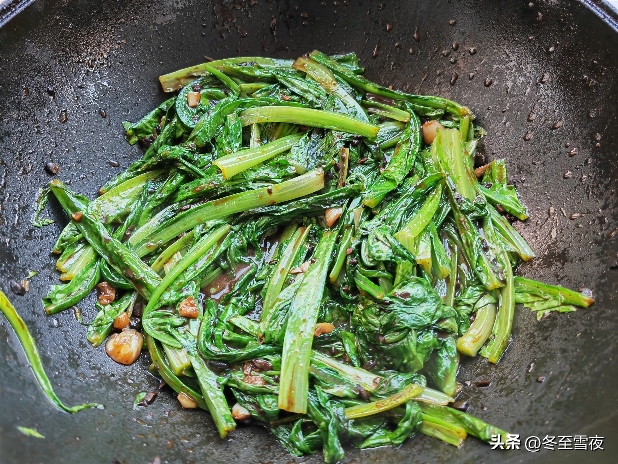 油麦菜和什么搭配炒最好吃,油麦菜跟什么炒最好吃又营养