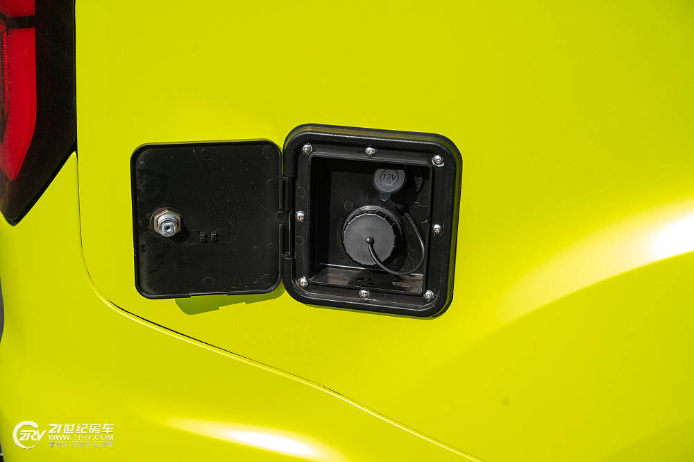 十大入门级旅行房车,卫航穿山甲房车介绍