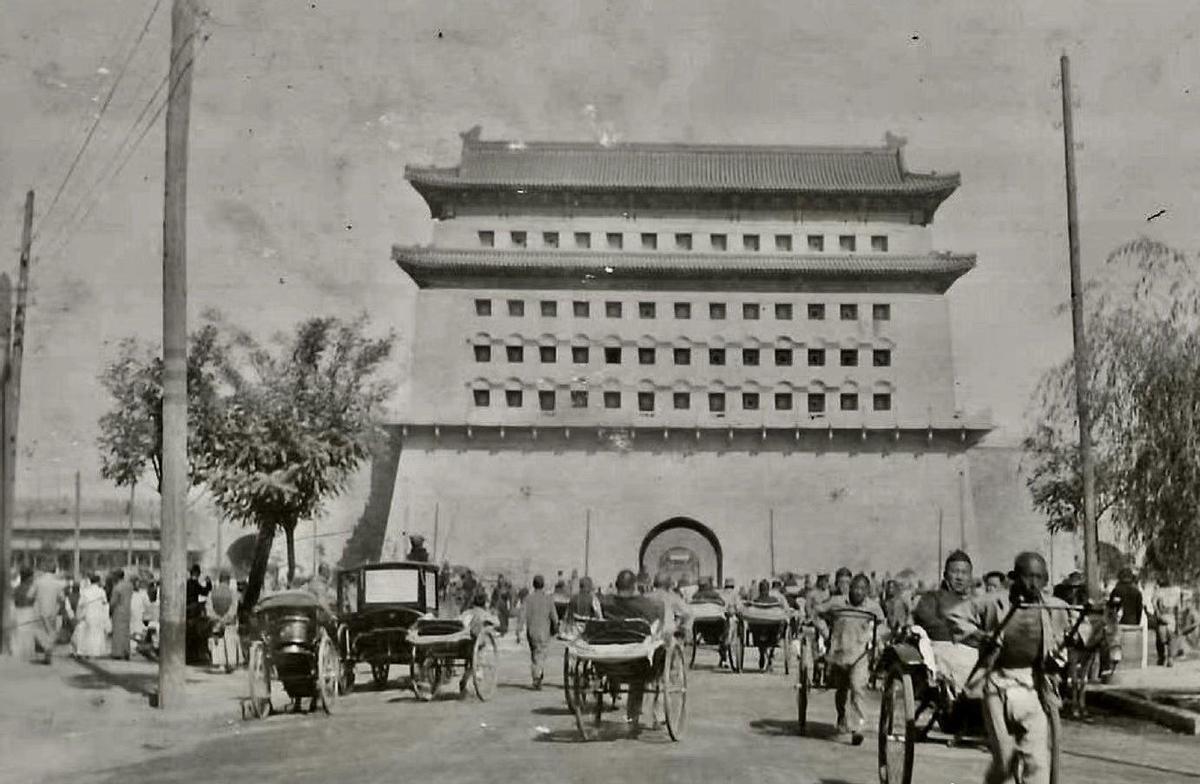 晚清女子真实老照片,晚清老照片还原穷人美艳贵妇