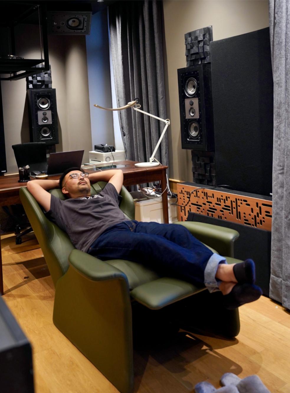 北京夫妻花光积蓄把225㎡改成一居:不要孩子、折腾房子,好任性