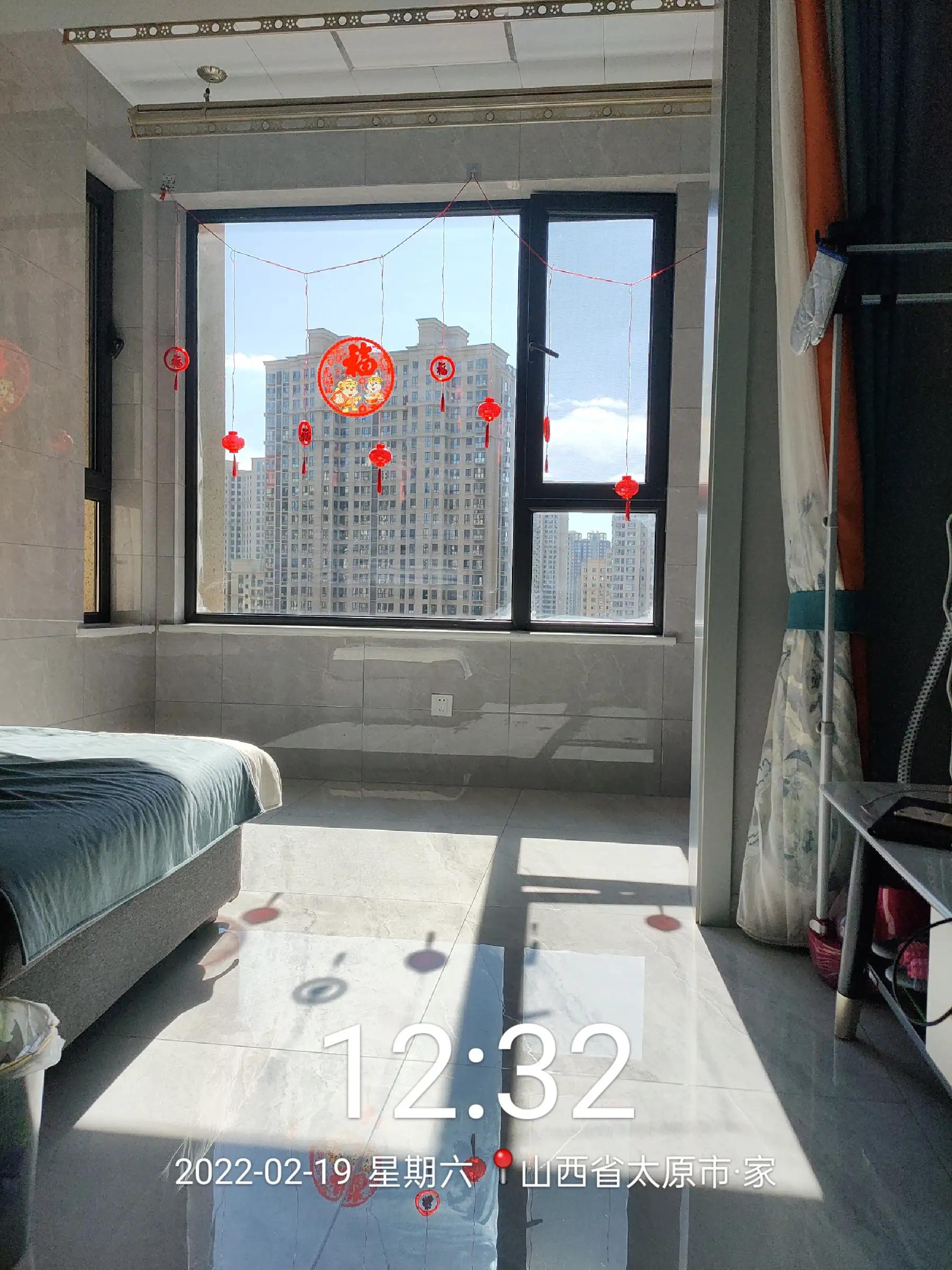 拍照记录了家里一天的采光，说说我的感受