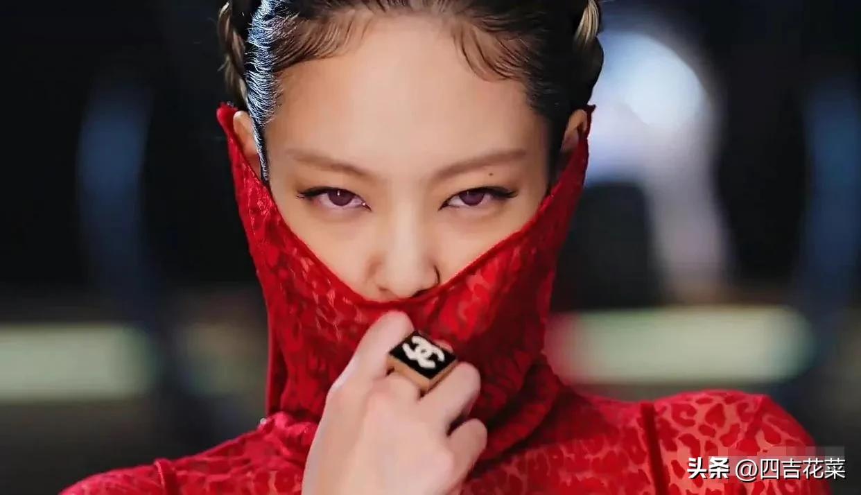 美式额头碎发的修饰手法,师承于传奇宫廷古偶剧《还珠格格》吗