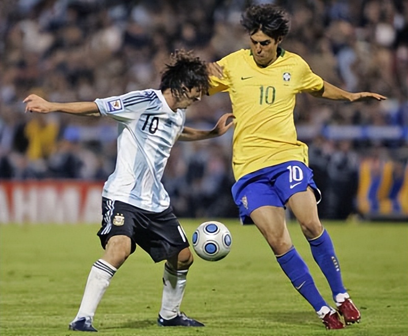 卡卡和梅西现在关系,卡卡和前妻恩爱视频