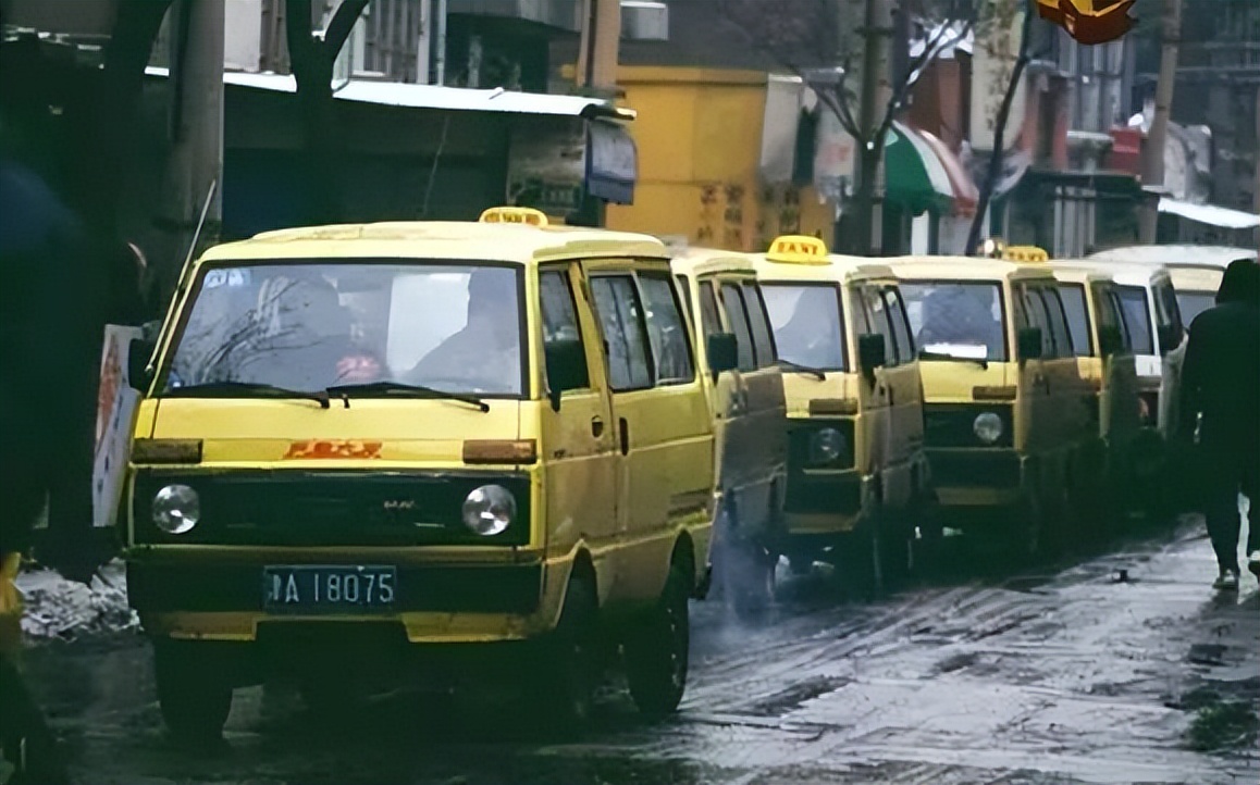 夏利光辉岁月车型,夏利汽车还有哪些亮点