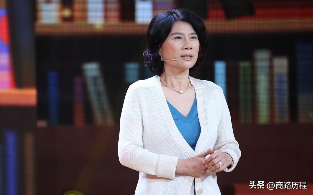董明珠的创业经历简介,董明珠从一个家庭变成铁娘子