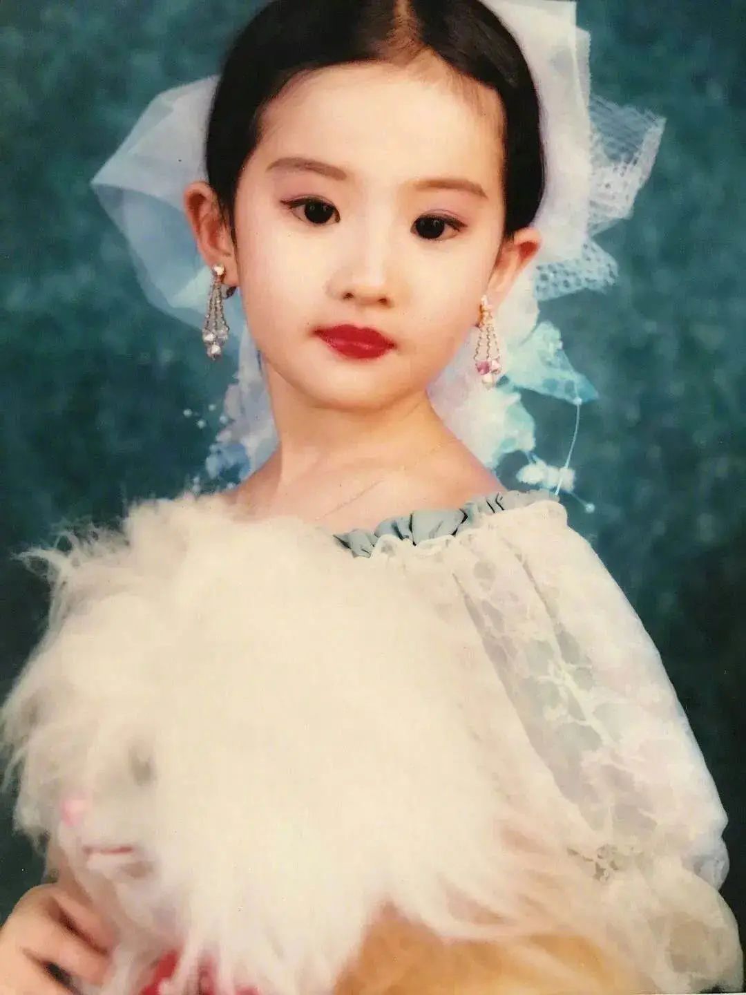 为什么男生都那么喜欢刘亦菲啊,为什么很多男人都喜欢刘亦菲