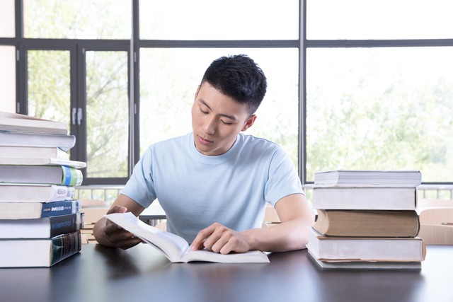 夏季中暑的预防与急救方法,炎炎夏日如何预防中暑