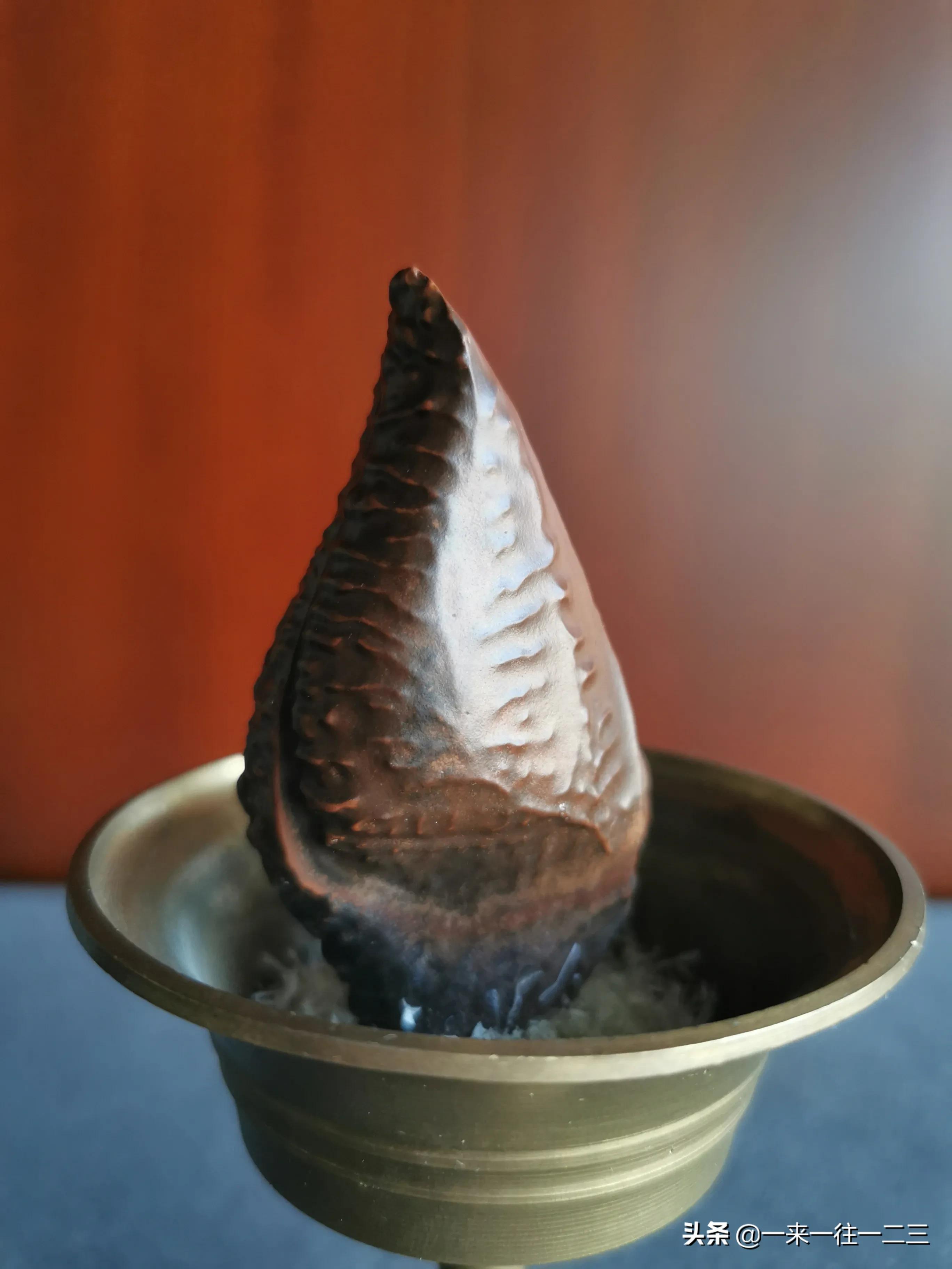 《火苗》一一以石道赏，吾之天然奇石赏品说（之二十六）