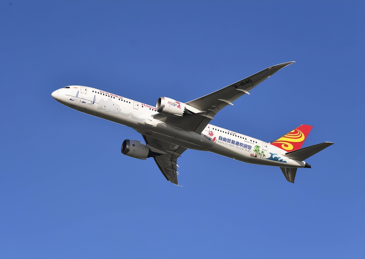 一架飞机来回飞一次赚多少钱,飞机飞一趟能赚多少钱视频讲解