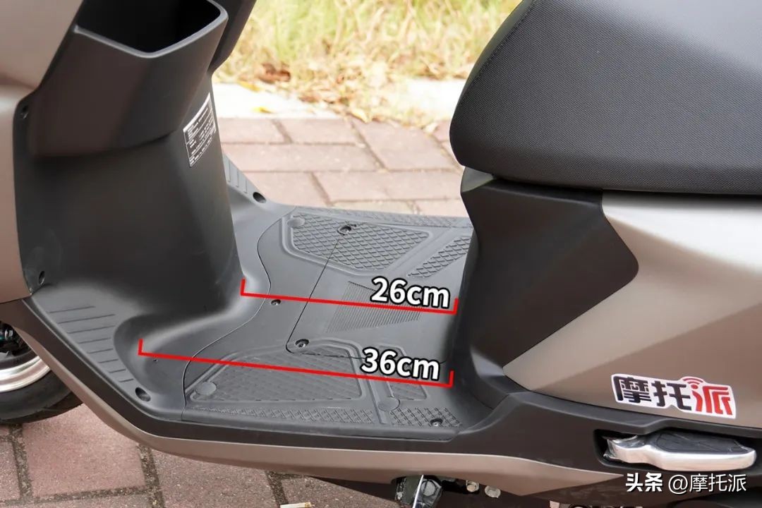 本田ncr125和铃木uy125实测,五羊本田摩托车踏板ncr125价格