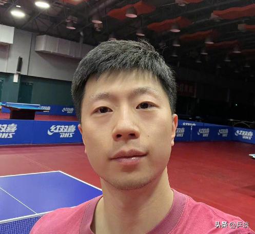 马龙讲述自己的乒乓球之路,马龙当之无愧的国乒领军人物