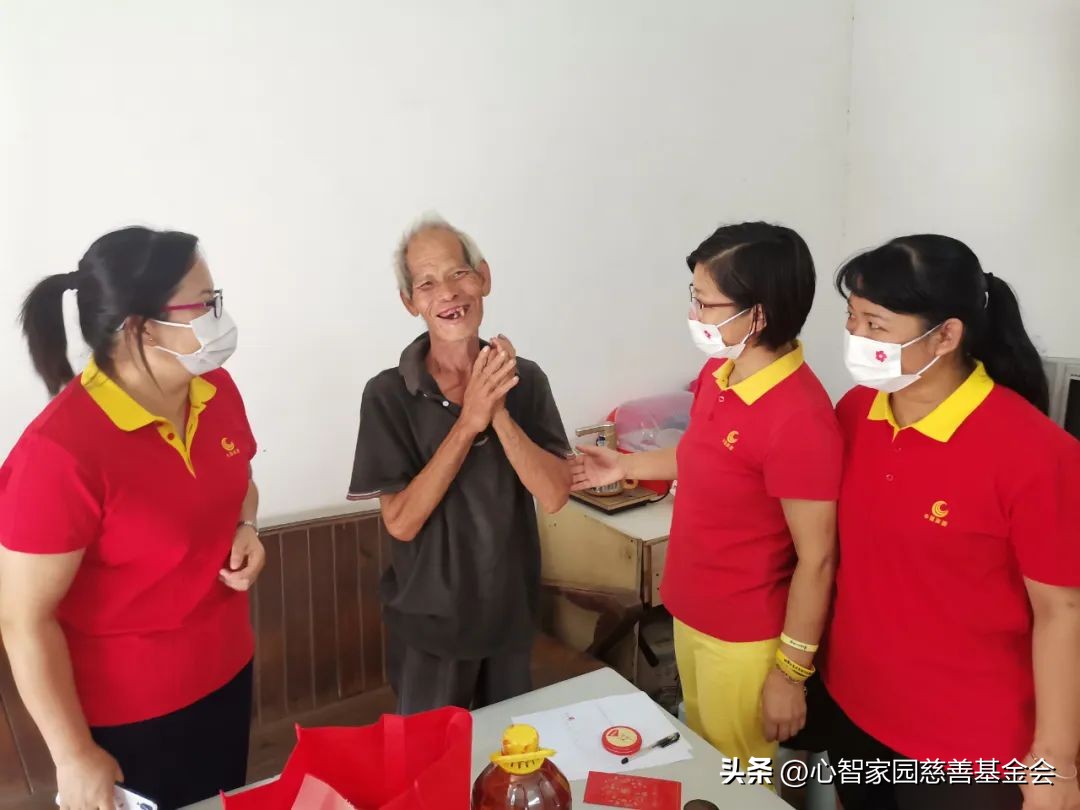 探访孤寡老人活动感受,关爱慰问七十岁以上老人活动