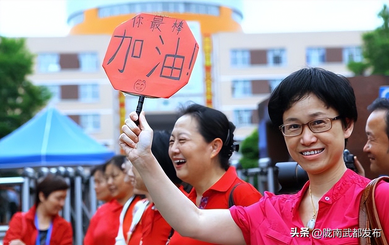 文科考研好就业的十大专业,就业前景好还容易考研的专业