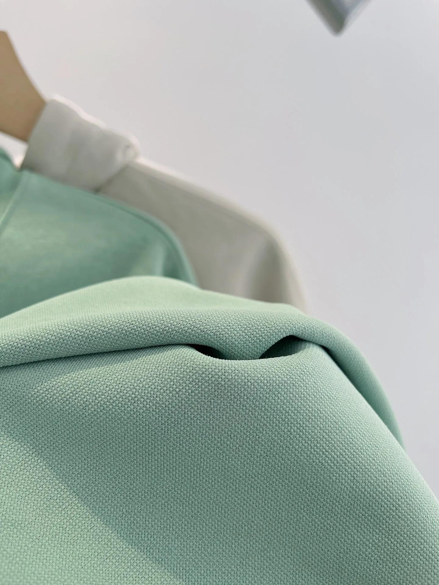 韩男女同款卫衣,官方正品男女同款卫衣