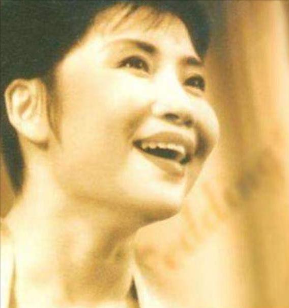 李娜40岁视频,李娜为何在最红时出家