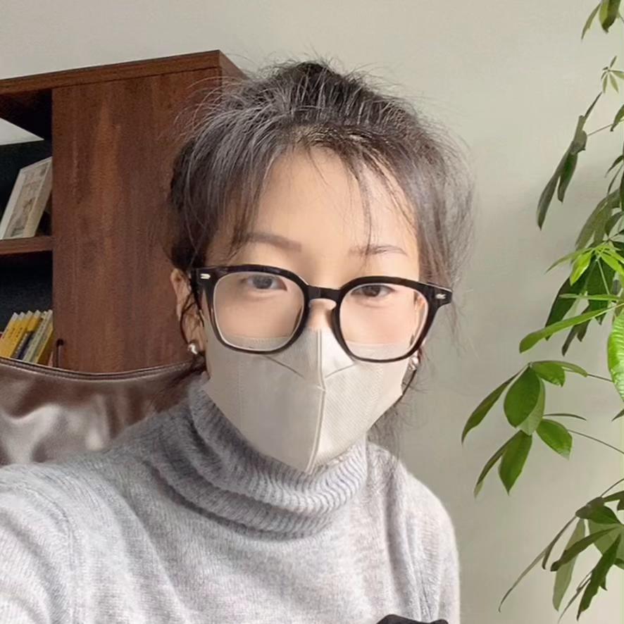 自然光线下给姐妹们展示一下被大家夸爆的镇店之宝。#谁穿...