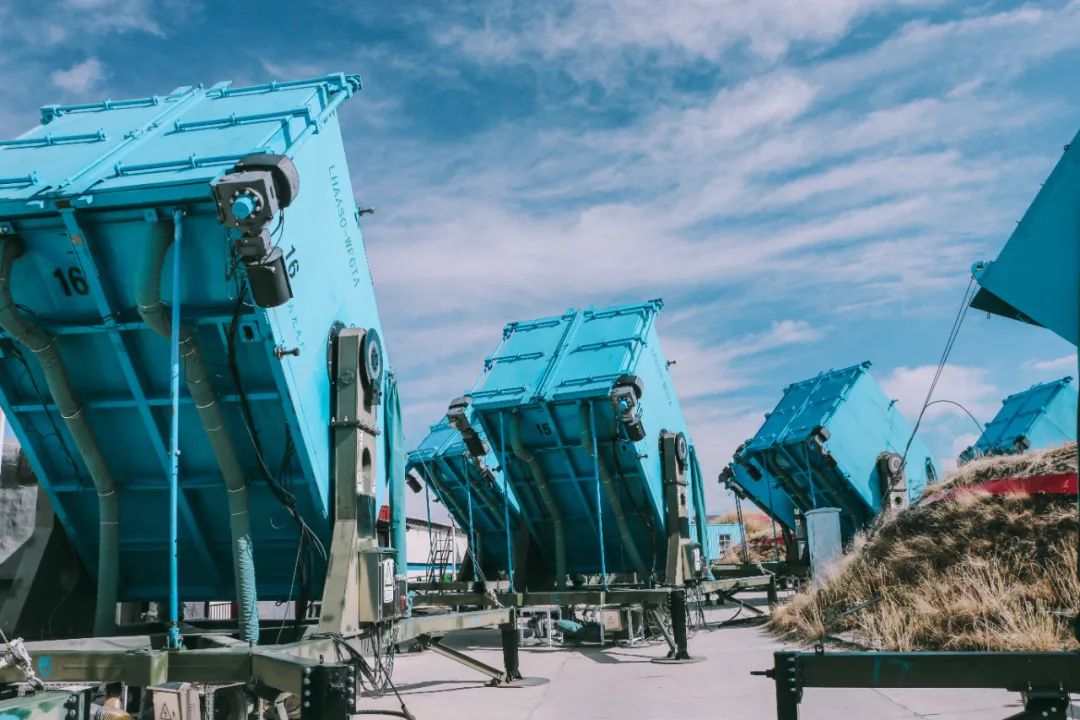 占地45亩的标准足球场馆,116公顷几个足球场