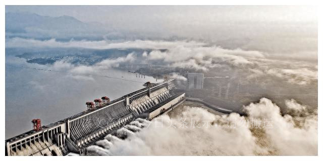 太阳系算大吗,太阳系和银河系大小对比图