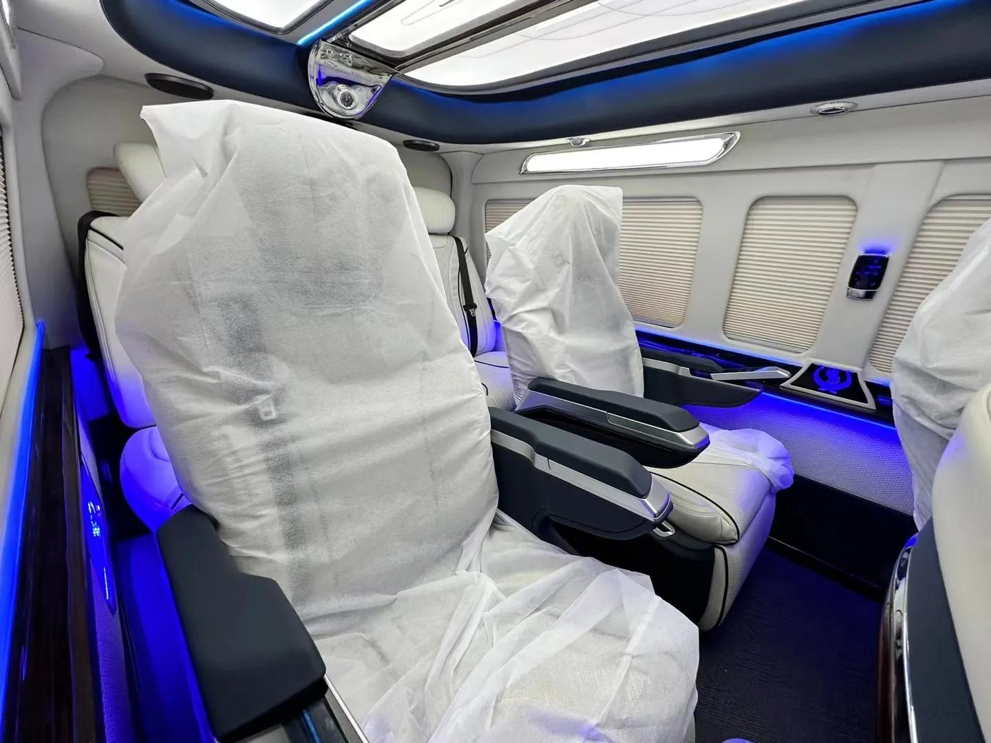 丰田大海狮的最新款,丰田海狮和埃尔法哪个好