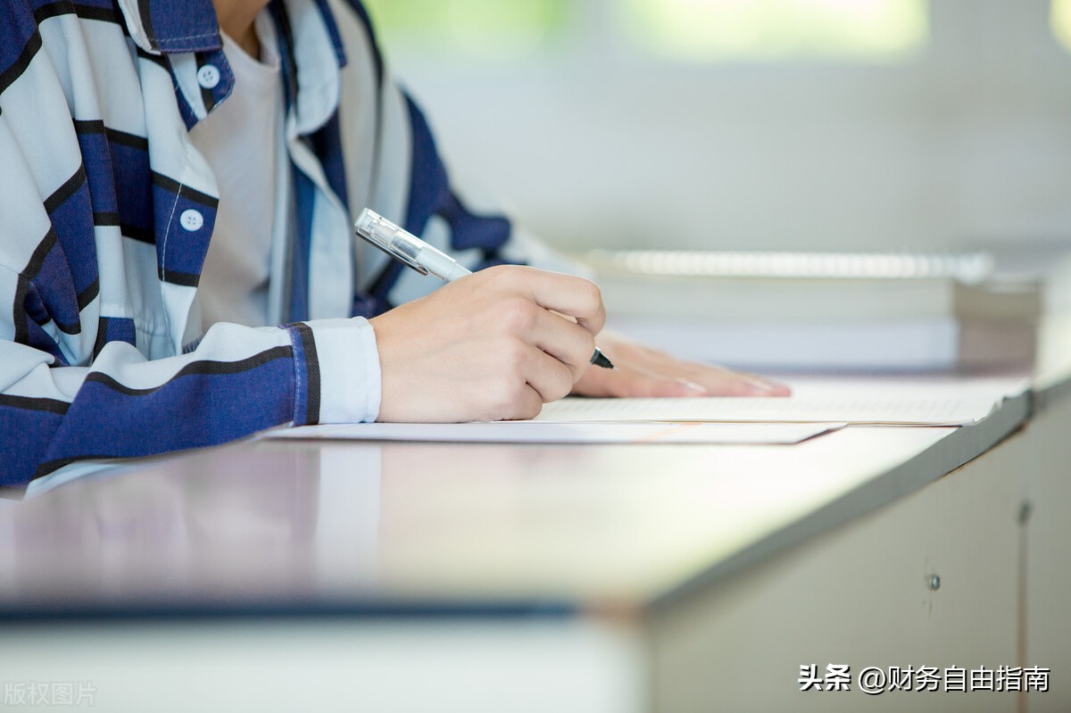 读书赚钱思路稳扎稳打,怎么通过读书分享赚钱