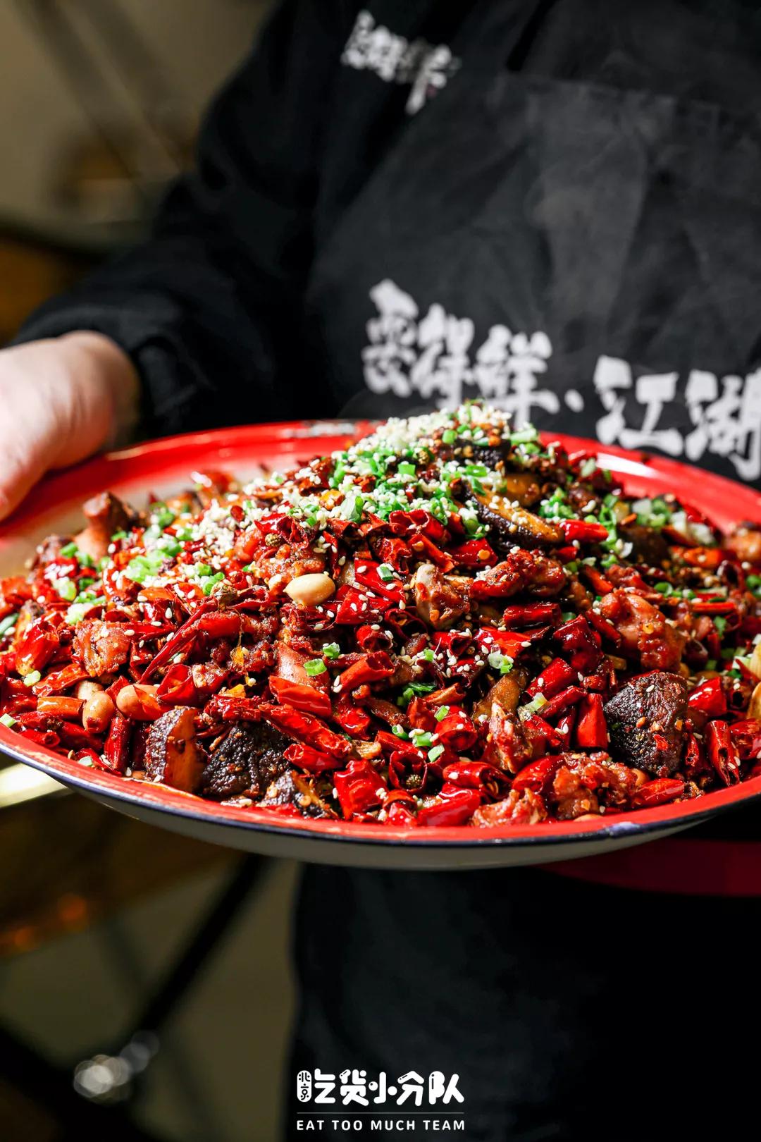 海口青年路美食街推荐,成都青年路美食街叫什么