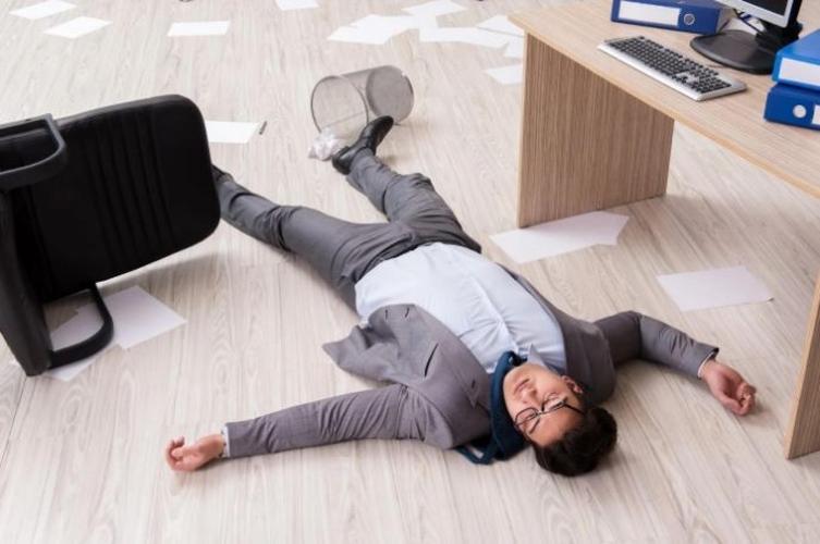 性猝死听说过吗？医生：4种情况下不建议“为爱鼓掌”，危害很大