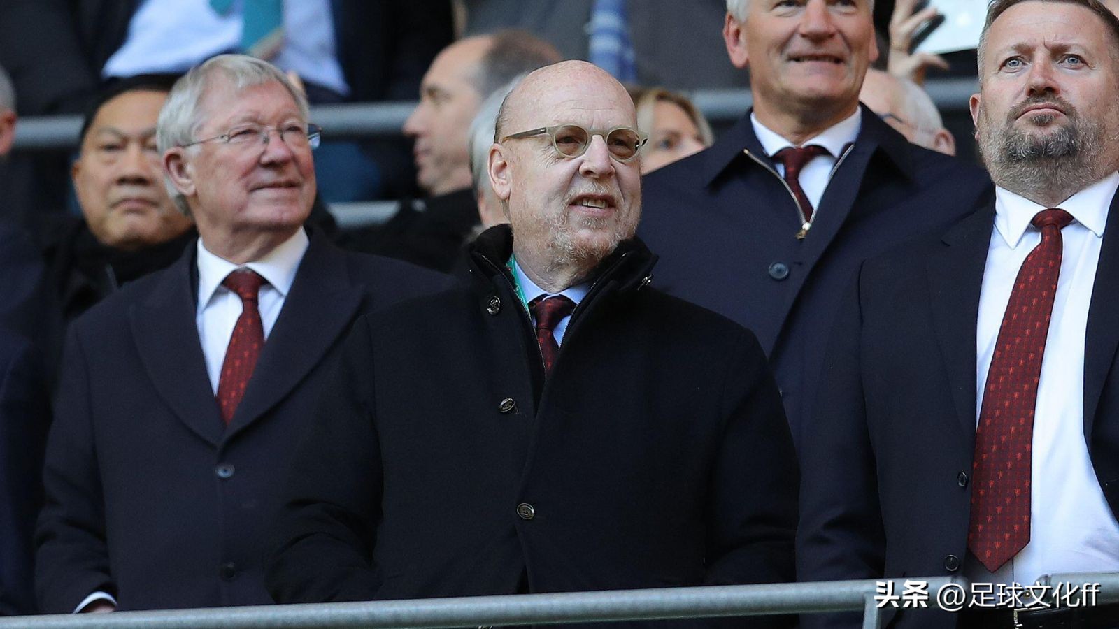 格雷泽家族在曼联挣了多少钱,格雷泽家族让曼联从王座跌落