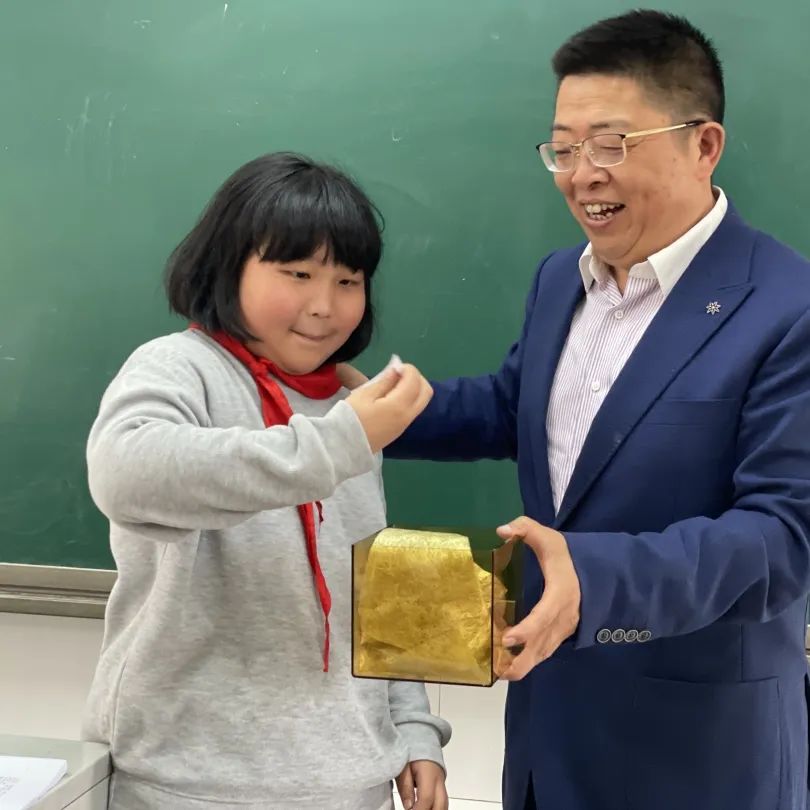 「实小学子眼中的老师」张洪涛校长：“孩子王”