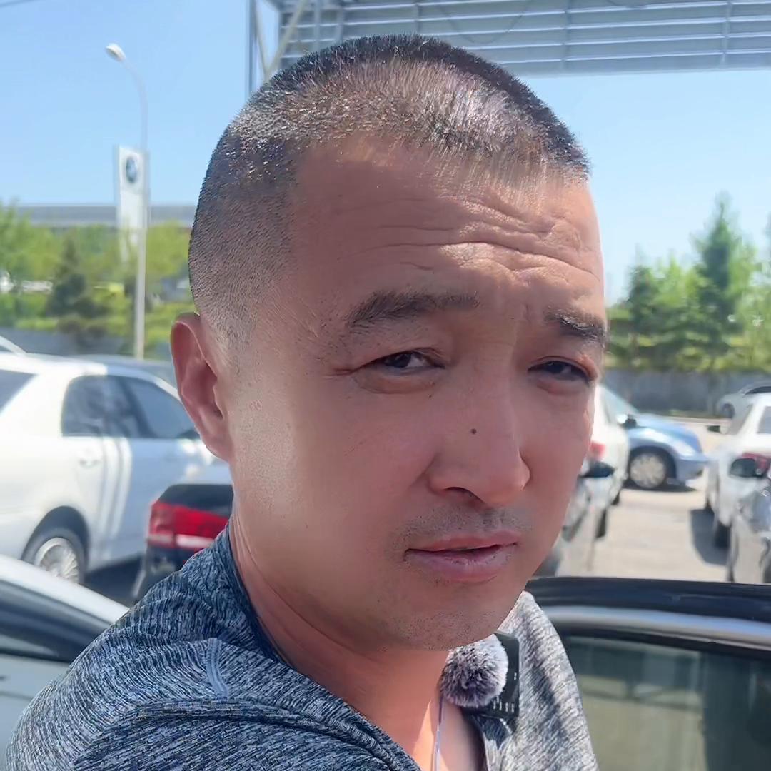 二货今天过来提车欢乐多感谢大家支持咱俩只做精品二手车☎