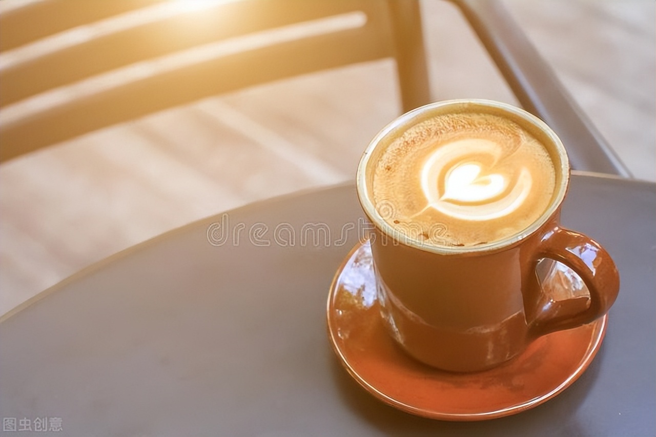 一个咖啡馆一年净赚5000万,咖啡店如何做到不靠卖咖啡赚钱