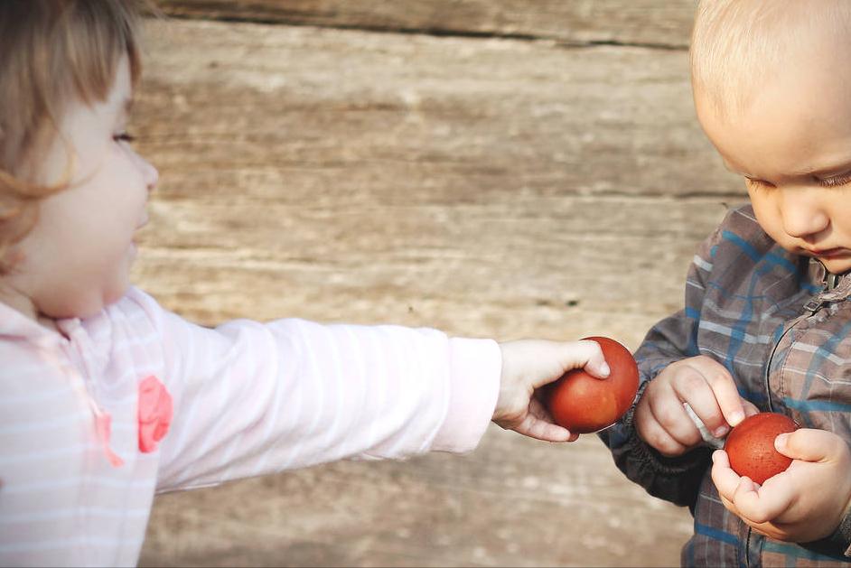 “我讨厌你、不跟你玩”，孩子交友被排挤，高情商妈妈这样化解