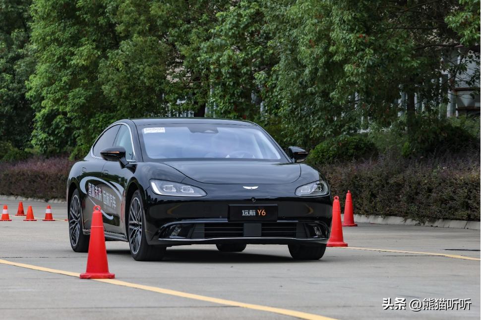 远航汽车y6发布会,试驾远航y6惊艳舒适追求极致