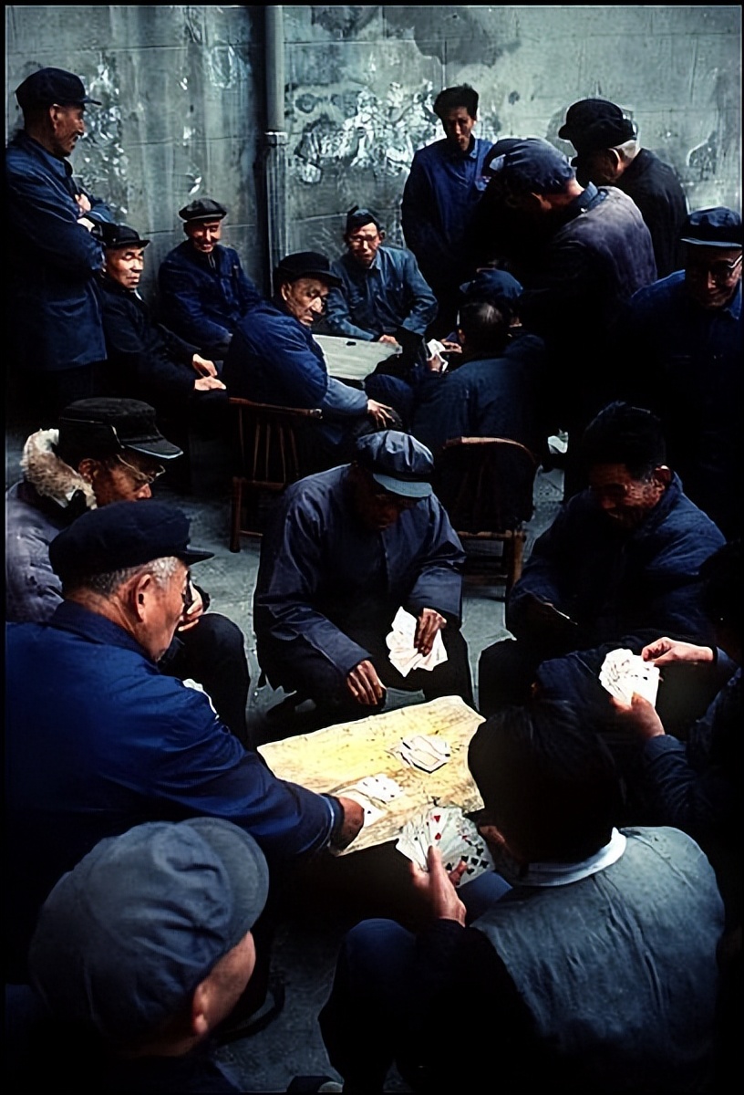 80年代欧美中性风穿搭,复古风穿搭80年代衣服