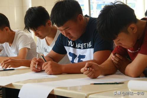 考个大专证要什么学历证书,2015年民办大专学历学信网可查吗