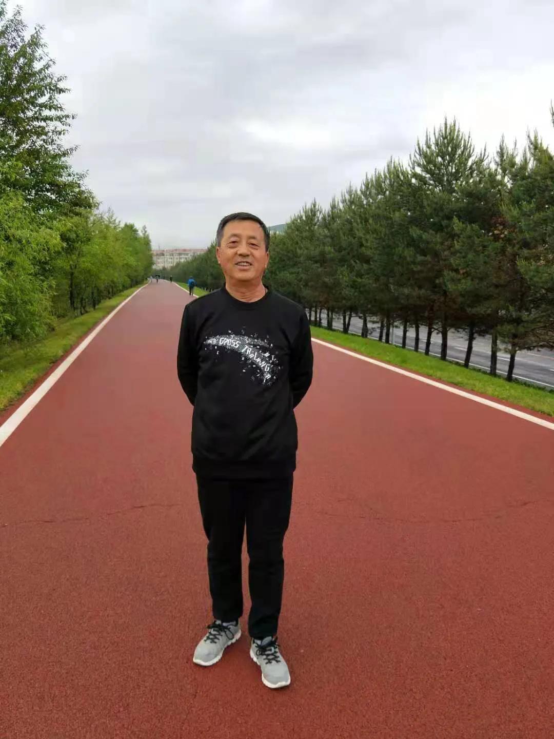 写头条费时费力不挣钱,靠写头条能赚大钱吗